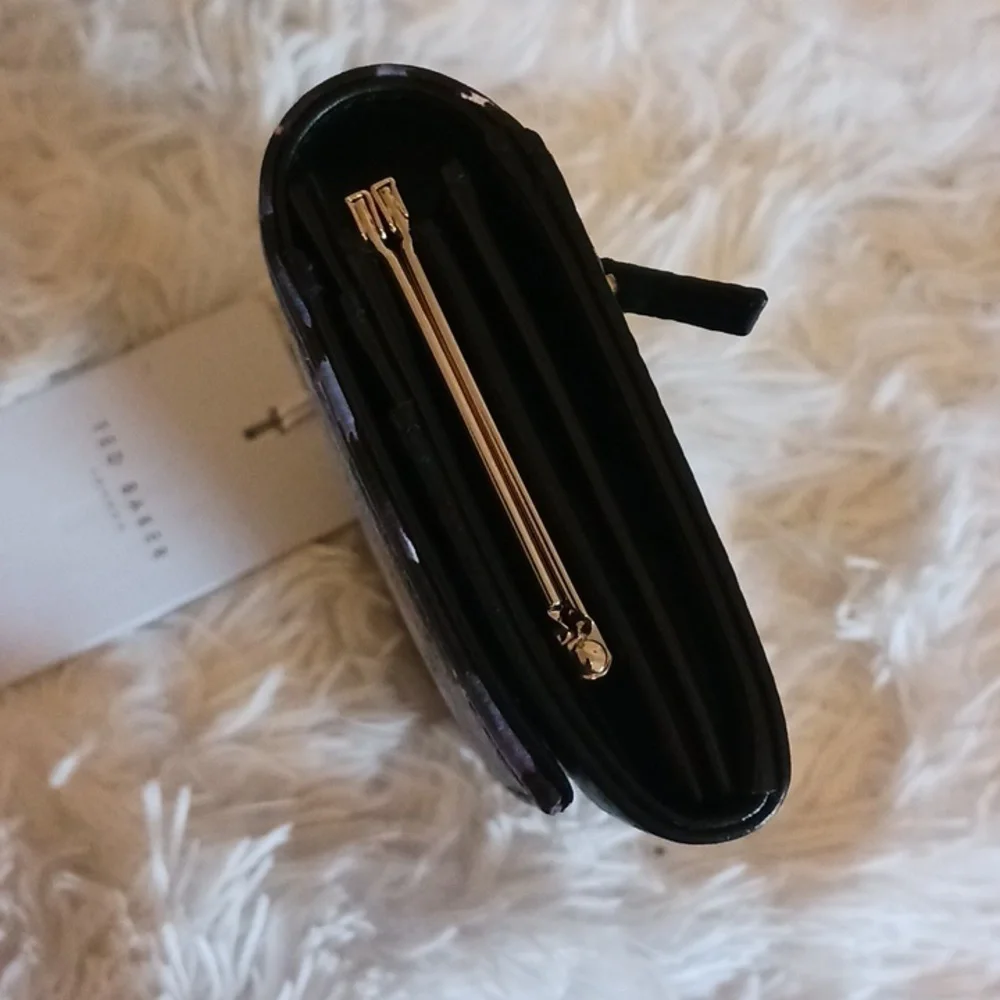 Ted Baker Kammie purse - Picture 4 of 10
